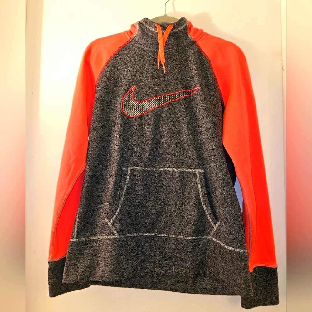 Women's Nike Therma Fit Hoodie